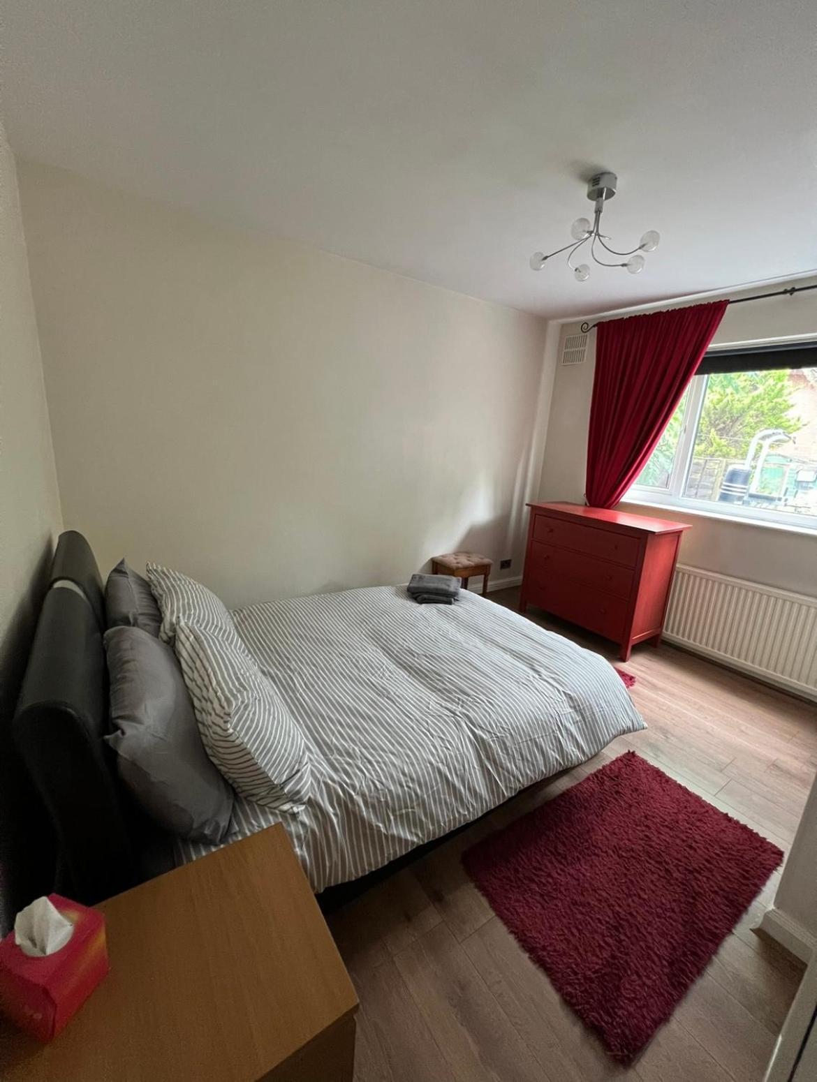 20Mins To Bakerst, Harry Potter & Wembley Stadium! Apartamento Northwood  Exterior foto