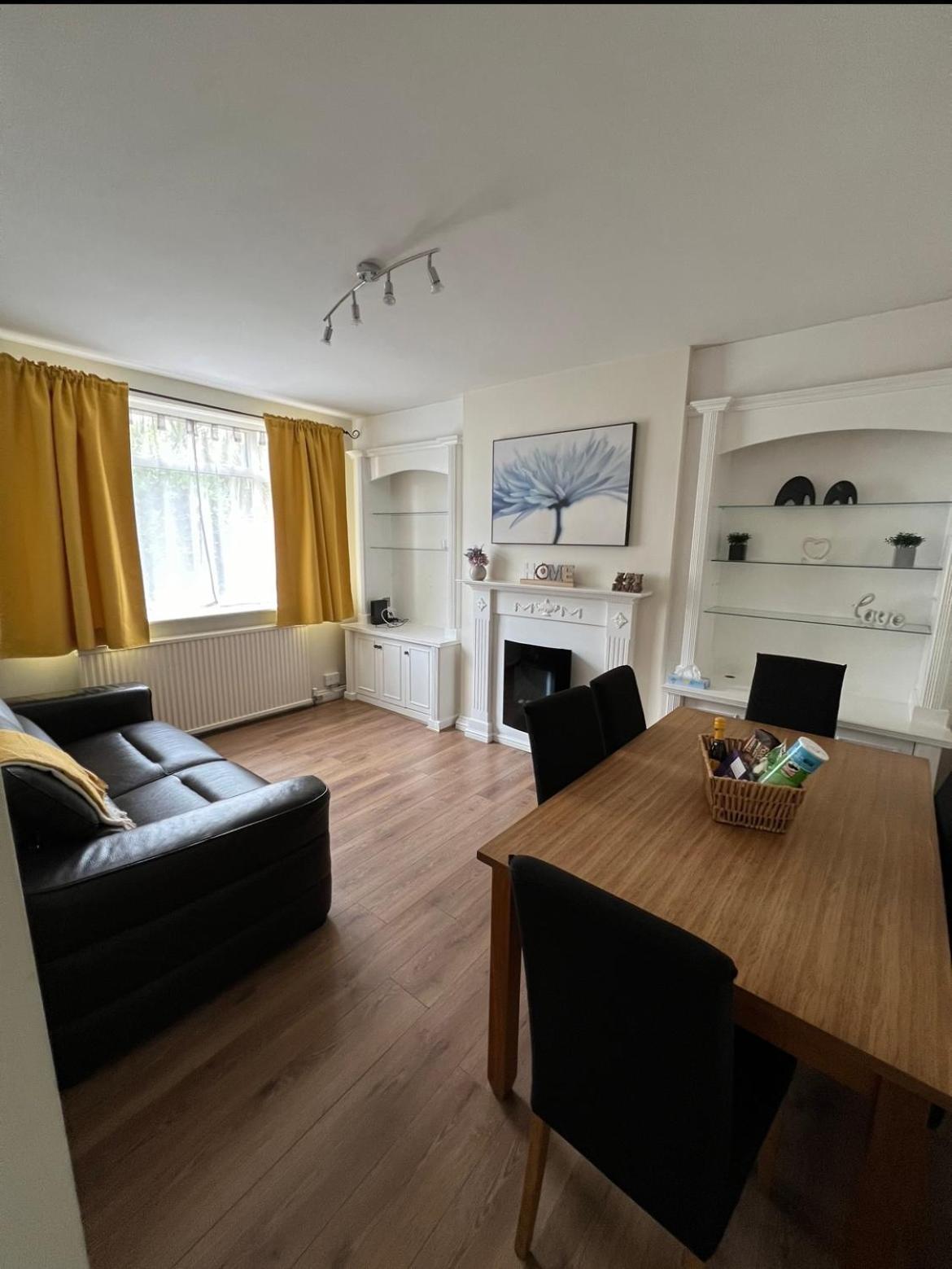 20Mins To Bakerst, Harry Potter & Wembley Stadium! Apartamento Northwood  Exterior foto